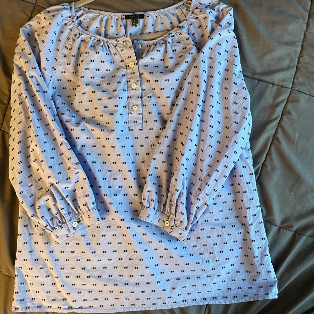 Talbots 3/4 sleeve Perwinkle w/ black polka dots 100% cotton small